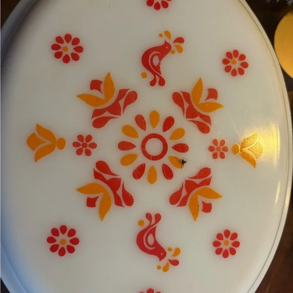 Vintage ‘Friendship’ Pattern Pyrex Dish - Picture 4 of 4